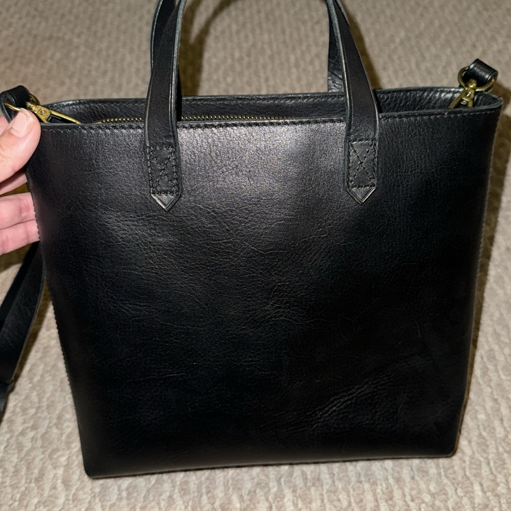 Madewell zip top mini tote in black
